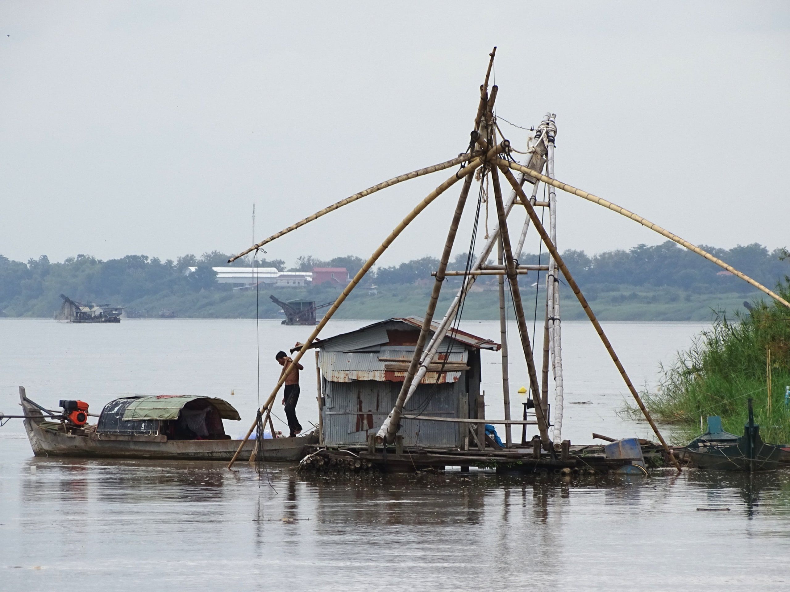 A lift net and a floating house on the Mekong at Kratie